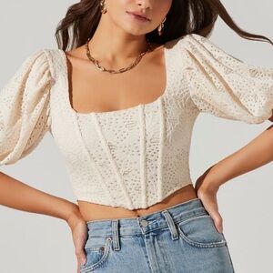 ASTR the Label Lace Corset Crop Top in Cream